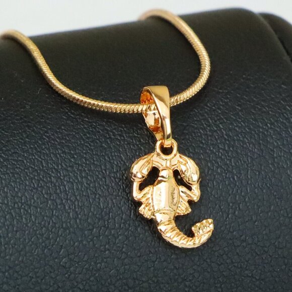"Scorpio Zodiac Scorpion Rose Gold Pendant Astrology Charm, XPPT1469 - Picture 1 of 12